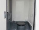 Zázemí toalety malého obytného přívěsu od firmy Eurowagon