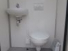 WC v mobilní buňce pro stavebnictví od společnosti Eurowagon